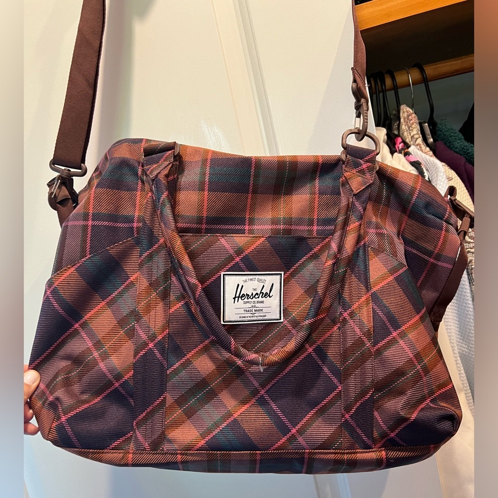 NWOT Hershel weekender bag